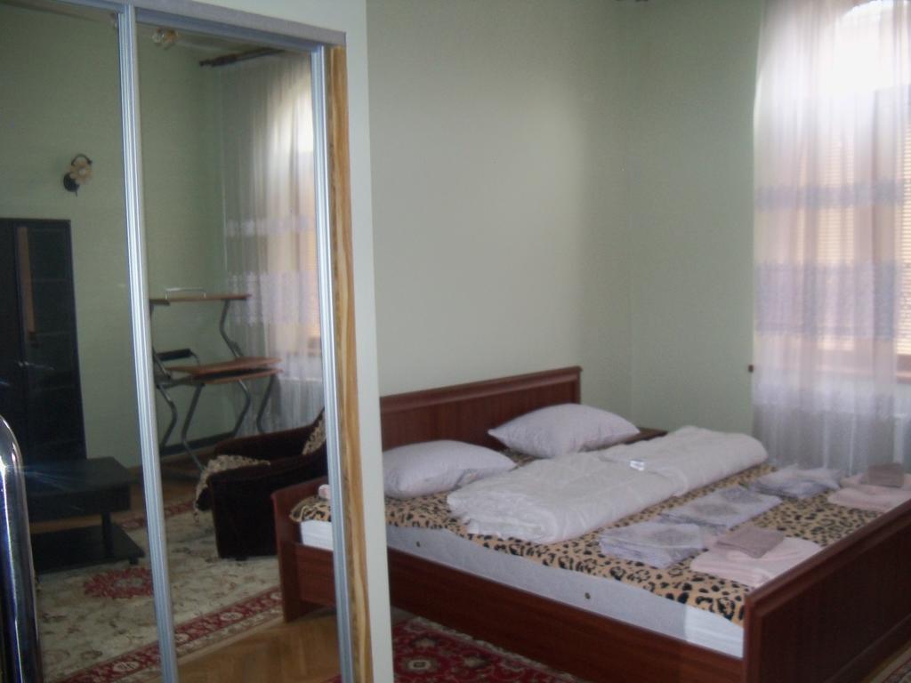 Apartment Roman Lviv Exterior photo